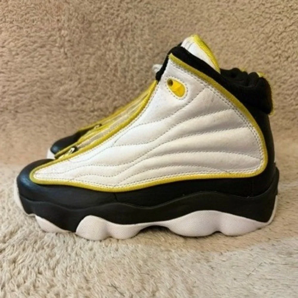 Jordan Pro Strong Kids Basketball Shoes White Black Tour Yellow DC7911-107 5Y